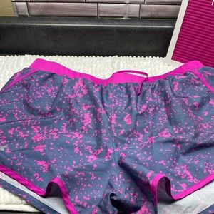 Under armour shorts size XL